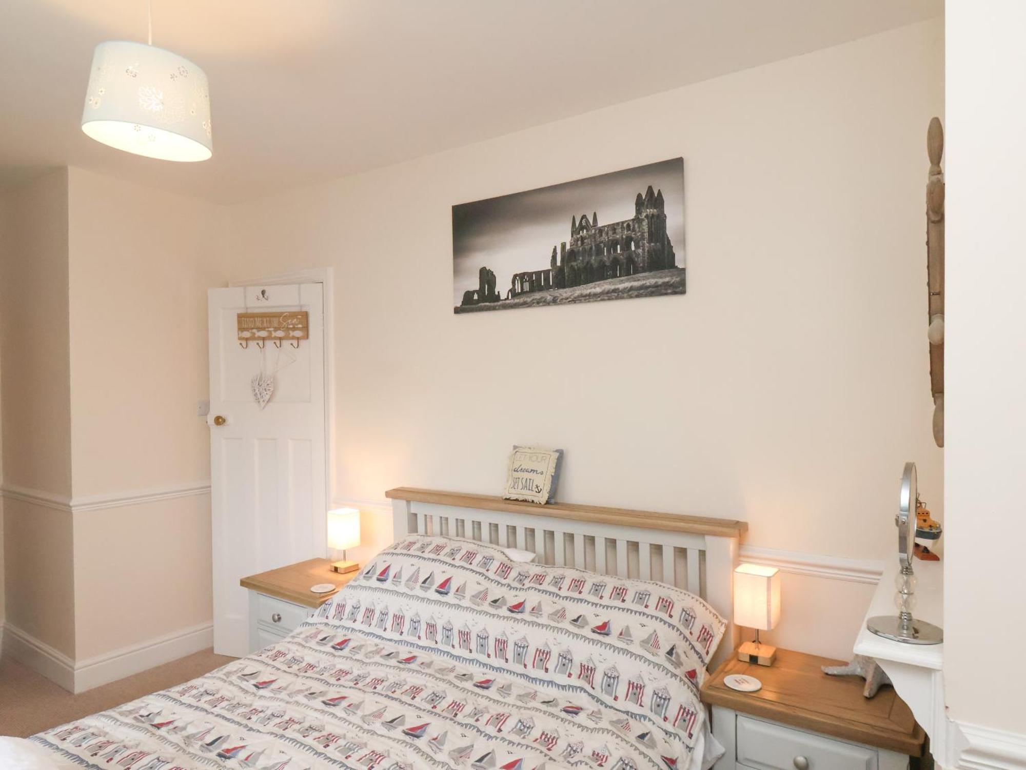 Over Esk Whitby Extérieur photo